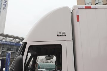 ������������ ��ɲ �߶� 4.15�׵��Ŵ��綯��ʽ�Ῠ ����ʱ��140.41kWhͼƬ