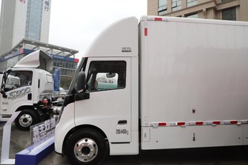 ������������ ��ɲ �߶� 4.15�׵��Ŵ��綯��ʽ�Ῠ ����ʱ��140.41kWhͼƬ