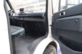 智云坤势&nbsp;电动载货车驾驶室图片