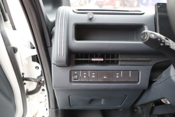 ������������ ��ɲ �߶� 4.15�׵��Ŵ��綯��ʽ�Ῠ ����ʱ��140.41kWhͼƬ