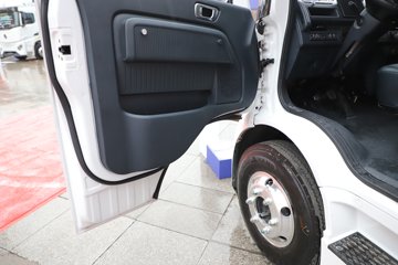 ������������ ��ɲ �߶� 4.15�׵��Ŵ��綯��ʽ�Ῠ ����ʱ��140.41kWhͼƬ