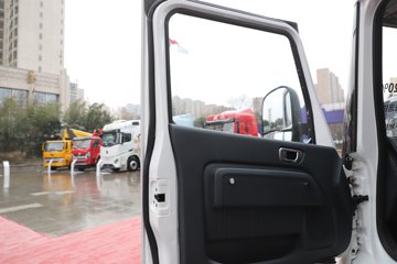 ������������ ��ɲ �߶� 4.15�׵��Ŵ��綯��ʽ�Ῠ ����ʱ��140.41kWhͼƬ