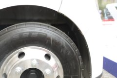 陕汽智云坤势 气刹 高顶 4.15米单排纯电动厢式轻卡 宁德时代140.41kWh