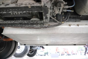 ������������ ��ɲ �߶� 4.15�׵��Ŵ��綯��ʽ�Ῠ ����ʱ��140.41kWhͼƬ