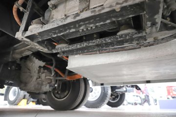 ������������ ��ɲ �߶� 4.15�׵��Ŵ��綯��ʽ�Ῠ ����ʱ��140.41kWhͼƬ