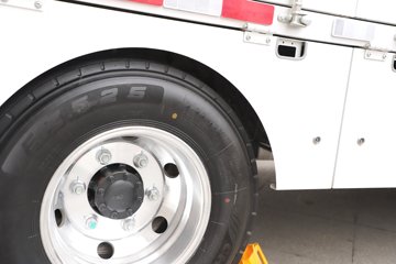 ������������ ��ɲ �߶� 4.15�׵��Ŵ��綯��ʽ�Ῠ ����ʱ��140.41kWhͼƬ