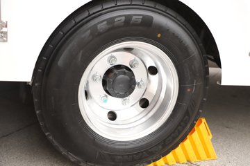 ������������ ��ɲ �߶� 4.15�׵��Ŵ��綯��ʽ�Ῠ ����ʱ��140.41kWhͼƬ