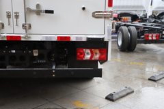 陕汽智云坤势 气刹 高顶 4.15米单排纯电动厢式轻卡 宁德时代140.41kWh