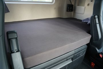 �����ǵ¿�SITRAK C9H 15.7L LNG 720���� 6X4 �ɰ���12�� AMT�Զ��� ǣ����ͼƬ