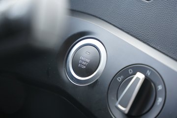 �����ǵ¿�SITRAK C9H 15.7L LNG 720���� 6X4 �ɰ���12�� AMT�Զ��� ǣ����ͼƬ