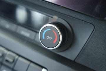 �����ǵ¿�SITRAK C9H 15.7L LNG 720���� 6X4 �ɰ���12�� AMT�Զ��� ǣ����ͼƬ