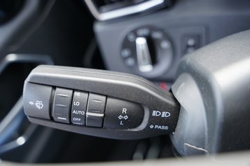 �����ǵ¿�SITRAK C9H 15.7L LNG 720���� 6X4 �ɰ���12�� AMT�Զ��� ǣ����ͼƬ