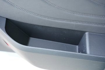 �����ǵ¿�SITRAK C9H 15.7L LNG 720���� 6X4 �ɰ���12�� AMT�Զ��� ǣ����ͼƬ