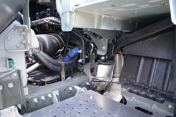 �����ǵ¿�SITRAK C9H 15.7L LNG 720���� 6X4 �ɰ���12�� AMT�Զ��� ǣ����ͼƬ