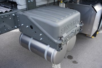 �����ǵ¿�SITRAK C9H 15.7L LNG 720���� 6X4 �ɰ���12�� AMT�Զ��� ǣ����ͼƬ