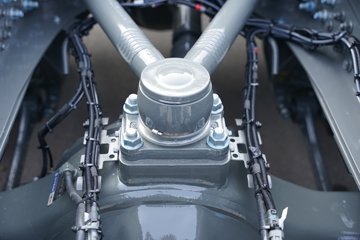 �����ǵ¿�SITRAK C9H 15.7L LNG 720���� 6X4 �ɰ���12�� AMT�Զ��� ǣ����ͼƬ