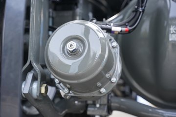 �����ǵ¿�SITRAK C9H 15.7L LNG 720���� 6X4 �ɰ���12�� AMT�Զ��� ǣ����ͼƬ