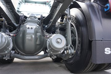 �����ǵ¿�SITRAK C9H 15.7L LNG 720���� 6X4 �ɰ���12�� AMT�Զ��� ǣ����ͼƬ