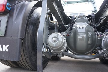 �����ǵ¿�SITRAK C9H 15.7L LNG 720���� 6X4 �ɰ���12�� AMT�Զ��� ǣ����ͼƬ