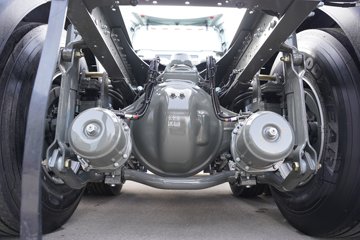 �����ǵ¿�SITRAK C9H 15.7L LNG 720���� 6X4 �ɰ���12�� AMT�Զ��� ǣ����ͼƬ