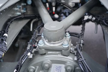 �����ǵ¿�SITRAK C9H 15.7L LNG 720���� 6X4 �ɰ���12�� AMT�Զ��� ǣ����ͼƬ