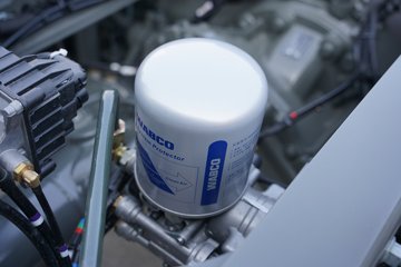 �����ǵ¿�SITRAK C9H 15.7L LNG 720���� 6X4 �ɰ���12�� AMT�Զ��� ǣ����ͼƬ