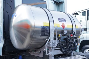 �����ǵ¿�SITRAK C9H 15.7L LNG 720���� 6X4 �ɰ���12�� AMT�Զ��� ǣ����ͼƬ