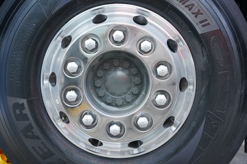 �����ǵ¿�SITRAK C9H 15.7L LNG 720���� 6X4 �ɰ���12�� AMT�Զ��� ǣ����ͼƬ