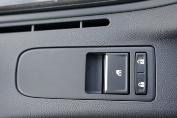 �����ǵ¿�SITRAK G7S 12.4L���� 580���� 8X4 �й�����12�� 6.8����ж��ͼƬ