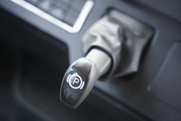 �����ǵ¿�SITRAK G7S 12.4L���� 580���� 8X4 �й�����12�� 6.8����ж��ͼƬ