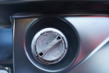 �����ǵ¿�SITRAK G7S 12.4L���� 580���� 8X4 �й�����12�� 6.8����ж��ͼƬ