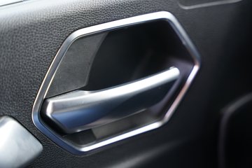 �����ǵ¿�SITRAK G7S 12.4L���� 580���� 8X4 �й�����12�� 6.8����ж��ͼƬ