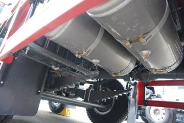 �����ǵ¿�SITRAK G7S 12.4L���� 580���� 8X4 �й�����12�� 6.8����ж��ͼƬ