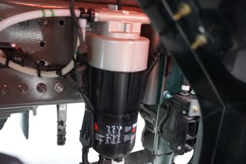 �����ǵ¿�SITRAK G7S 12.4L���� 580���� 8X4 �й�����12�� 6.8����ж��ͼƬ