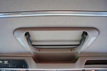 �����ǵ¿�SITRAK G7S  6X4 6.2�״��綯��ж�� ����ʱ��600kWhͼƬ