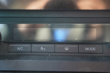 �����ǵ¿�SITRAK G7S  6X4 6.2�״��綯��ж�� ����ʱ��600kWhͼƬ