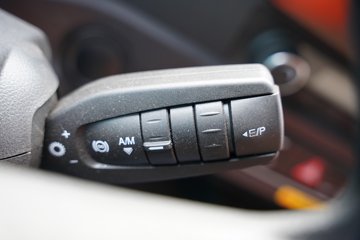 �����ǵ¿�SITRAK G7S  6X4 6.2�״��綯��ж�� ����ʱ��600kWhͼƬ