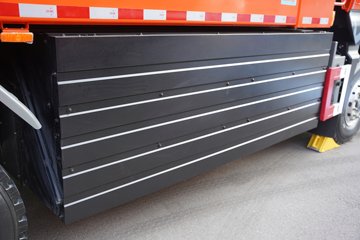 �����ǵ¿�SITRAK G7S  6X4 6.2�״��綯��ж�� ����ʱ��600kWhͼƬ