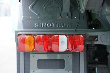 �����ǵ¿�SITRAK G7S  6X4 6.2�״��綯��ж�� ����ʱ��600kWhͼƬ