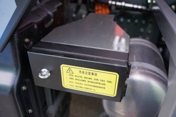 �����ǵ¿�SITRAK G7S  6X4 6.2�״��綯��ж�� ����ʱ��600kWhͼƬ