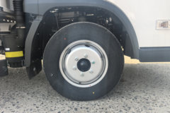 福田 奥铃M卡 2.0L 144马力 汽油 3.815米单排厢式小卡