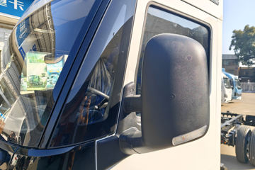 ������������ ��ɲ �߶� 4.15�׵��Ŵ��綯��դʽ�Ῠ ����ʱ��140.41kWhͼƬ