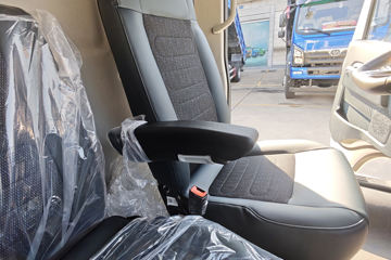 ������������ ��ɲ �߶� 4.15�׵��Ŵ��綯��դʽ�Ῠ ����ʱ��140.41kWhͼƬ