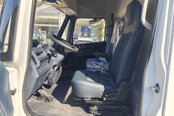 ������������ ��ɲ �߶� 4.15�׵��Ŵ��綯��դʽ�Ῠ ����ʱ��140.41kWhͼƬ