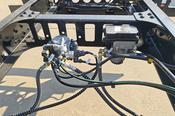 ������������ ��ɲ �߶� 4.15�׵��Ŵ��綯��դʽ�Ῠ ����ʱ��140.41kWhͼƬ