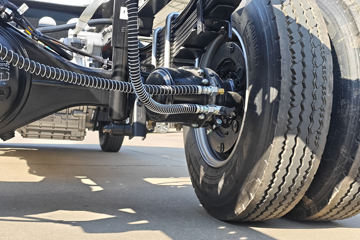 ������������ ��ɲ �߶� 4.15�׵��Ŵ��綯��դʽ�Ῠ ����ʱ��140.41kWhͼƬ