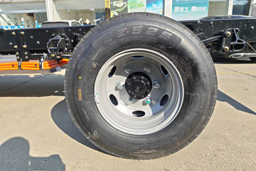 ������������ ��ɲ �߶� 4.15�׵��Ŵ��綯��դʽ�Ῠ ����ʱ��140.41kWhͼƬ