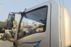 中国重汽HOWO 悍将 151马力 4.15米单排栏板轻卡(法士特6档) 中国重汽HOWO 悍将 151马力 4.15米单排栏板轻卡(法士特6档)