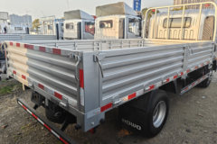 中国重汽HOWO 悍将 151马力 4.15米单排栏板轻卡(法士特6档) 中国重汽HOWO 悍将 151马力 4.15米单排栏板轻卡(法士特6档)