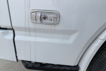 ����Ծ�� ����S100V  130���� ����5�� Һɲ 3.2��˫������΢��ͼƬ